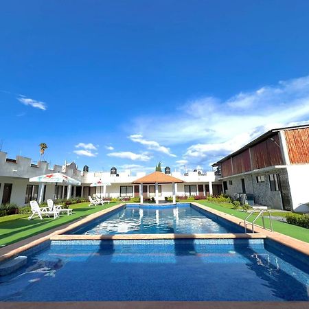Hotel El Jaguar Сан-Мартин-де-лас-Пирамидес Экстерьер фото